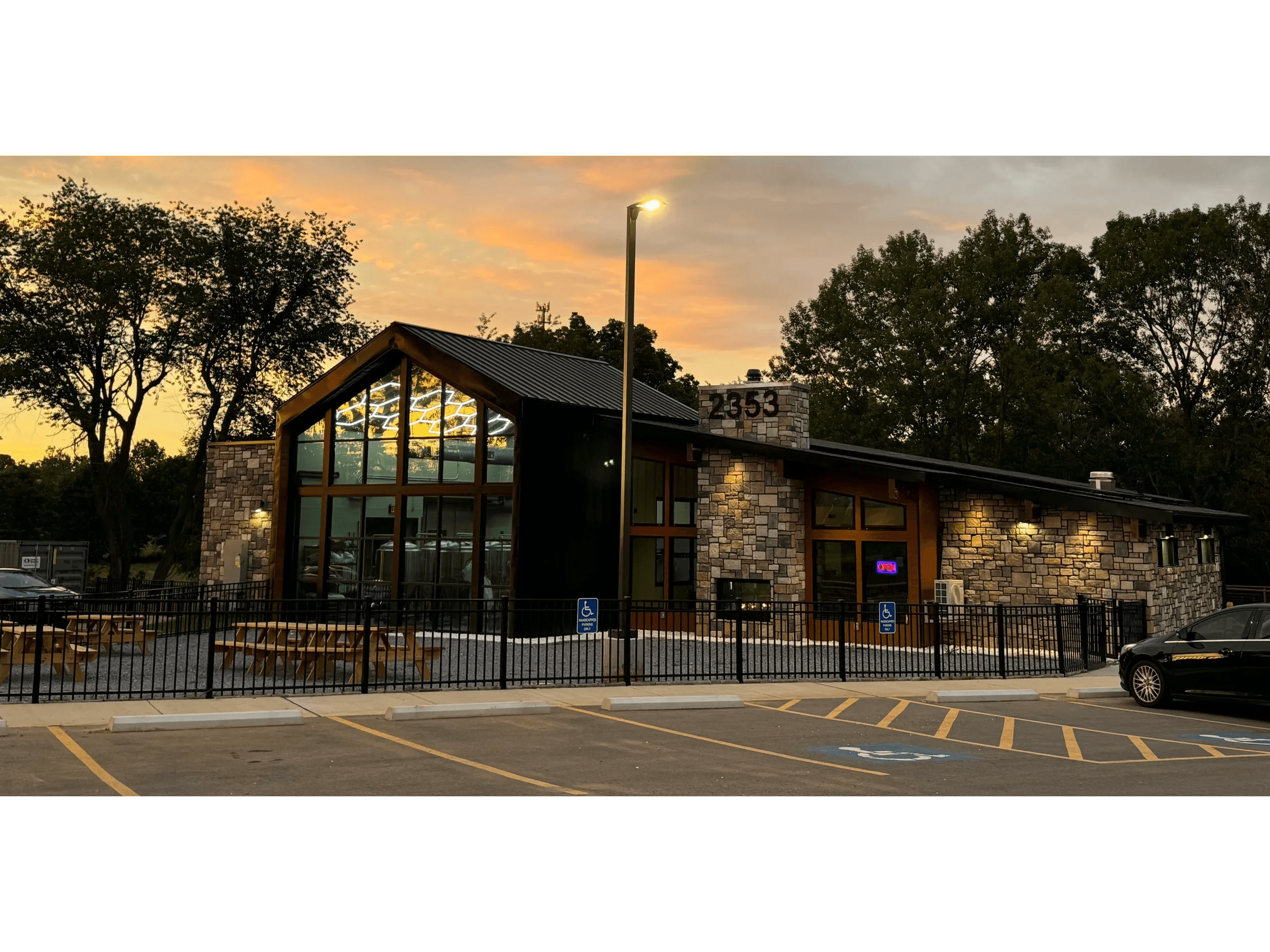 Black Howler Beer Company