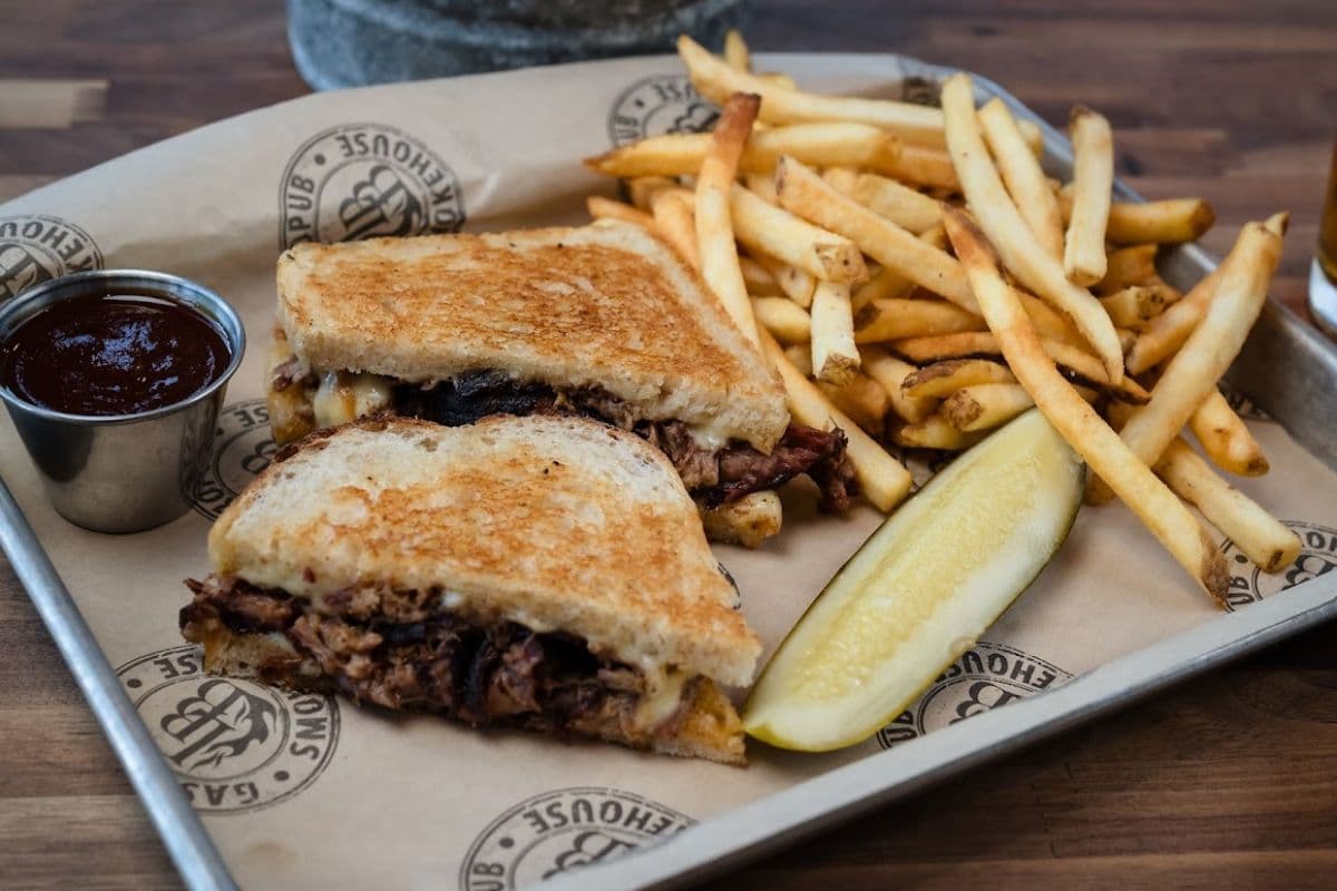 Loomis Basin Brewing Company (21 Tasting Room)