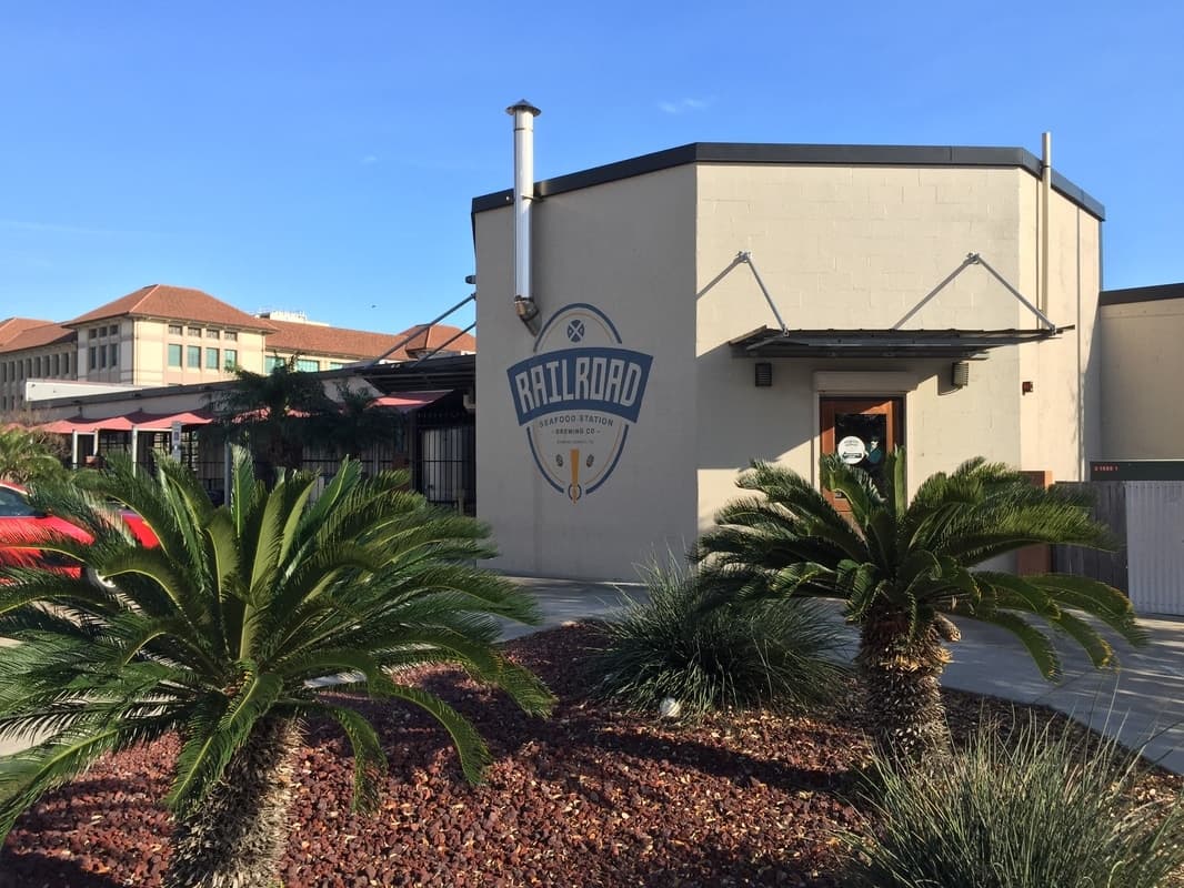 Railroad Seafood & Brewery - Downtown